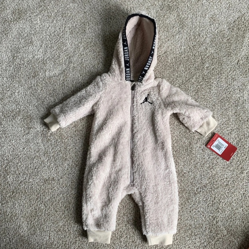 Jordan baby fleece outfit